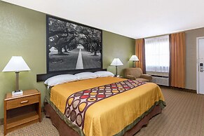 Super 8 by Wyndham Tallulah LA