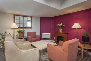 Sauk River Inn & Suites, a Travelodge by Wyndham
