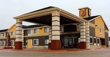 Super 8 by Wyndham Victoria/North/Mall Area