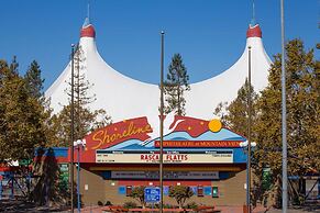 Super 8 by Wyndham Mountain View