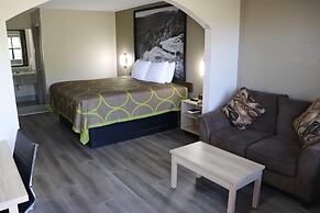 Super 8 by Wyndham Cabot