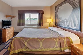 Super 8 by Wyndham Akron S/Green/Uniontown OH