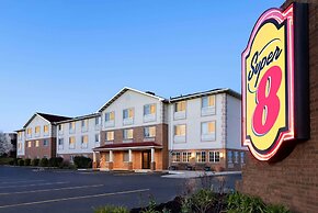 Super 8 by Wyndham Akron S/Green/Uniontown OH