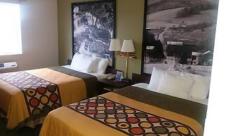 Super 8 by Wyndham West Middlesex/Sharon Area