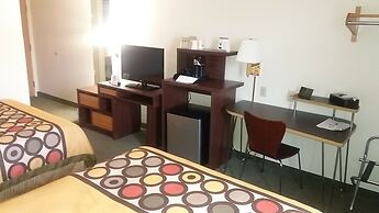 Super 8 by Wyndham West Middlesex/Sharon Area