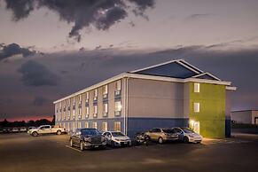 Super 8 by Wyndham Osseo WI