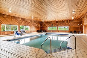 Super 8 by Wyndham Osseo WI