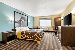 Super 8 by Wyndham Osseo WI