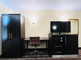 Super 8 by Wyndham Osseo WI