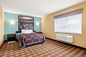 Super 8 by Wyndham Osseo WI