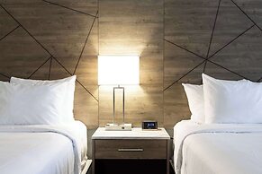 Rodeway Inn & Suites near Outlet Mall - Asheville