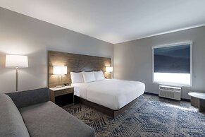 Rodeway Inn & Suites near Outlet Mall - Asheville