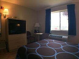 Super 8 by Wyndham Canandaigua