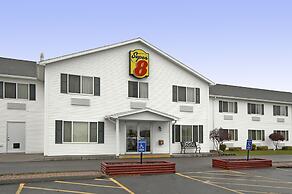 Super 8 by Wyndham Canandaigua