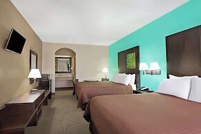 Super 8 by Wyndham Galveston