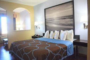 Super 8 by Wyndham Galveston