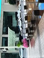 Highland Inn Peculiar