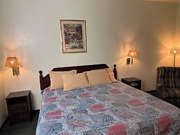 Highland Inn Peculiar