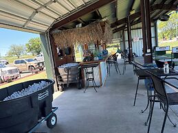 Highland Inn Peculiar