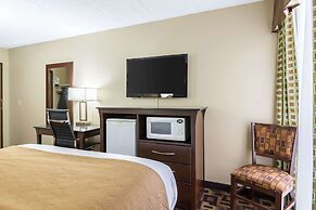 Quality Inn & Suites Arden Hills - Saint Paul North