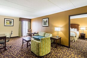Quality Inn & Suites Arden Hills - Saint Paul North