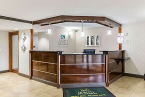 Quality Inn & Suites Arden Hills - Saint Paul North