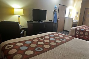 Super 8 by Wyndham Pasadena