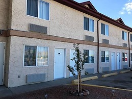 Super 8 by Wyndham Kindersley