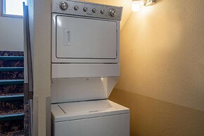 Super 8 by Wyndham Edmonton International Airport