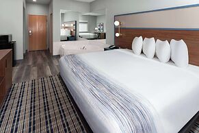 AmericInn by Wyndham Eagle River Downtown