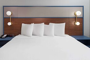 AmericInn by Wyndham Eagle River Downtown
