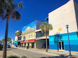 Sea And Breeze Hotel And Condo