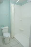 Sea And Breeze Hotel And Condo