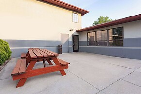 Super 8 by Wyndham Marysville/Port Huron Area