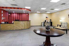 Quality Inn & Suites Charleston - Civic Center