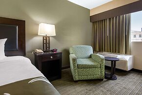 Quality Inn & Suites Charleston - Civic Center