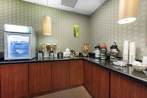 Quality Inn & Suites Charleston - Civic Center