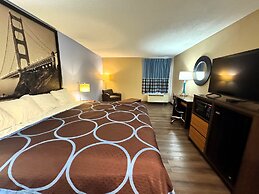 Super 8 by Wyndham Booneville