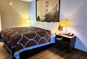 Super 8 by Wyndham Booneville