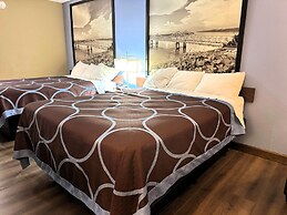 Super 8 by Wyndham Booneville