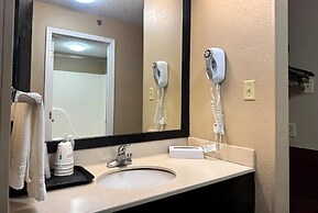 Super 8 by Wyndham Booneville
