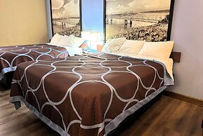 Super 8 by Wyndham Booneville
