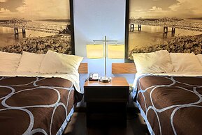 Super 8 by Wyndham Booneville