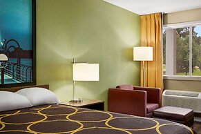 Super 8 by Wyndham Brookhaven