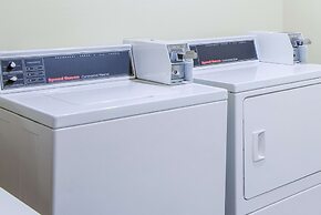 Super 8 by Wyndham Wheeling WV