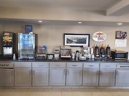 Super 8 by Wyndham Lebanon