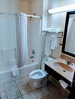 Super 8 by Wyndham Lebanon