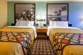 Super 8 by Wyndham Newcomerstown