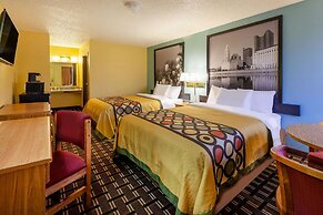 Super 8 by Wyndham Newcomerstown