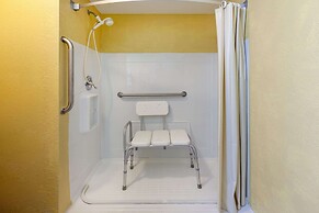 Super 8 by Wyndham Newcomerstown